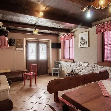 Mit Privatpool Fuer 6 Personen Ca 89 Qm In Manjadvorci, Istrien Bucht Von Rasa * Manjadvorci
